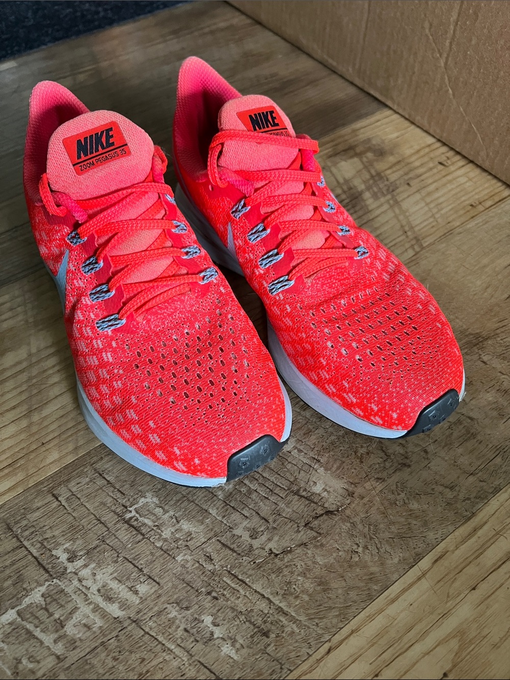 Nike Women's Zoom Pegasus 35 GUC